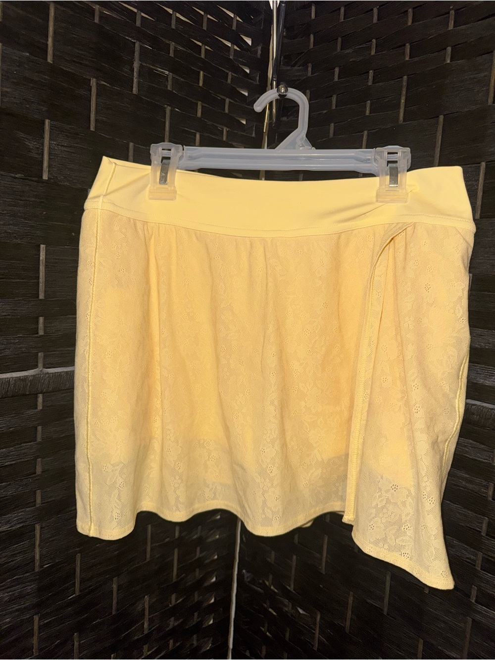 aerie Pale Yellow Lace Mini Skirt